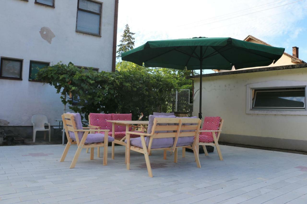 Hostel Trajan Donji Milanovac Exterior photo