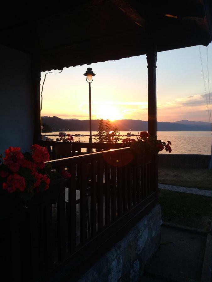 Hostel Trajan Donji Milanovac Exterior photo